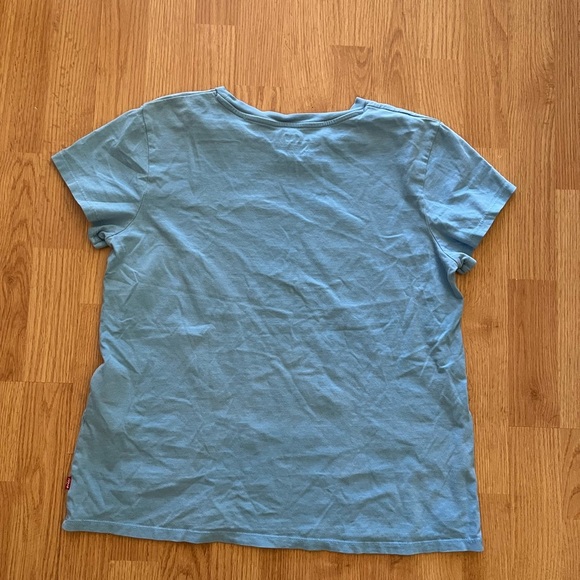 Levi’s Tee Shirt - Picture 4 of 5